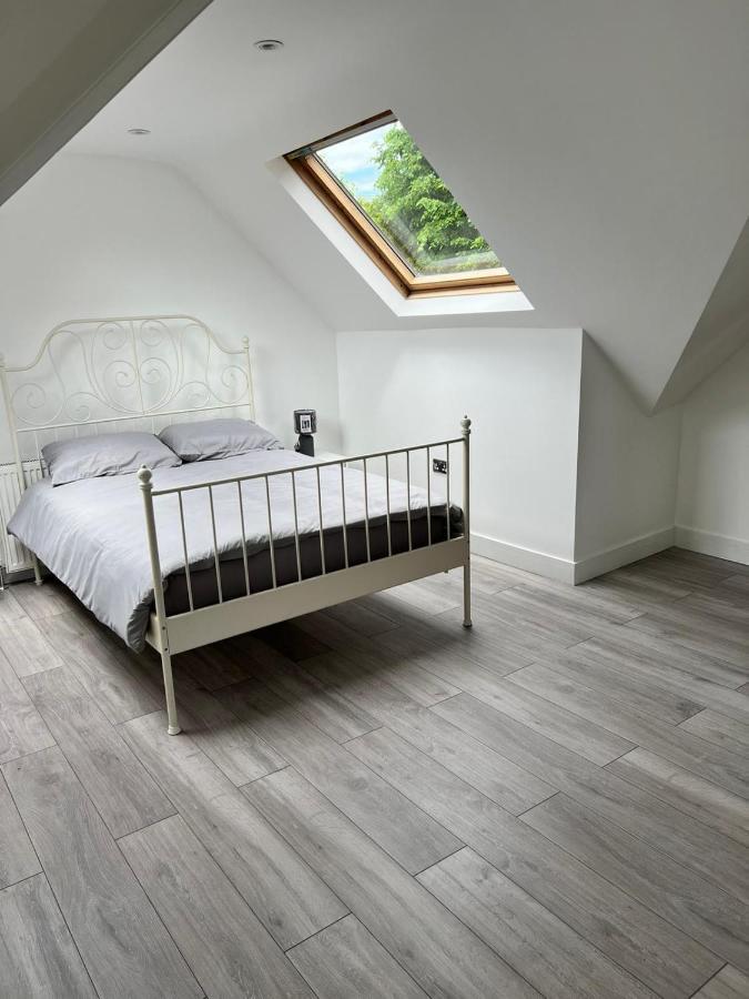 Lovely 2 Bedroom Flat With Roof Terrace In London Nw6 Eksteriør bilde